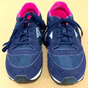 Girls size 6m Saucony Jazz sneakers